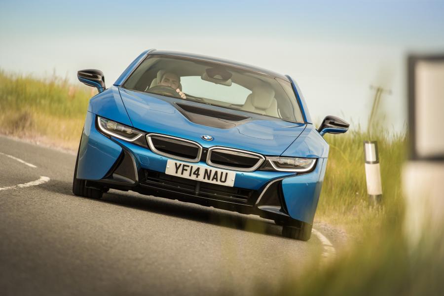  BMW i8 2014 года  (UK) (фото 49 из 69)